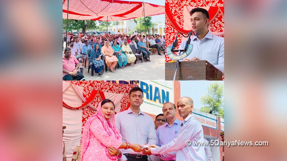 Kathua, DDC Kathua, District Development Commissioner Kathua, Rakesh Minhas, Kashmir, Jammu And Kashmir, Jammu & Kashmir, District Administration Kathua, Block Diwas, Jan Abhiyan Camp, Jan Abhiyan, Jan Sunvayi, Jan Abhiyan, Jan Adhikar, Awami Muhim, Jan Abhiyan Program, Mega Block Diwas, Weekly Block Diwas