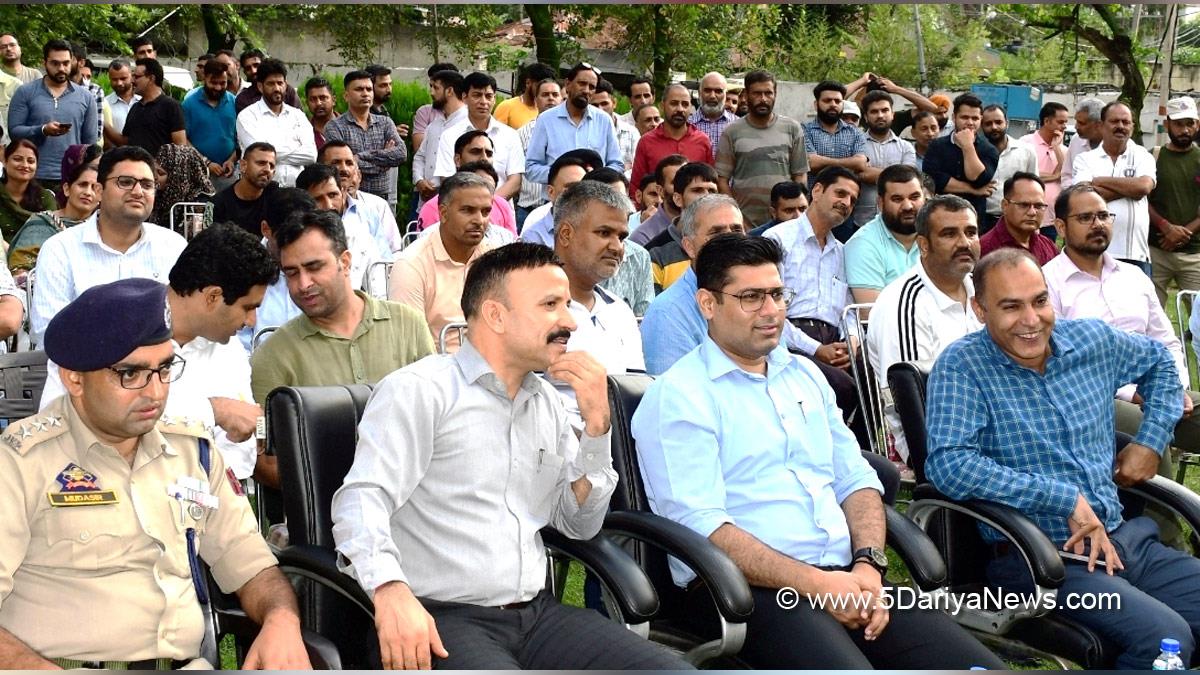 Chandrayaan-3, Rajouri, DDC Rajouri, District Development Commissioner Rajouri, Vikas Kundal, Kashmir, Jammu And Kashmir, Jammu & Kashmir, District Administration Rajouri