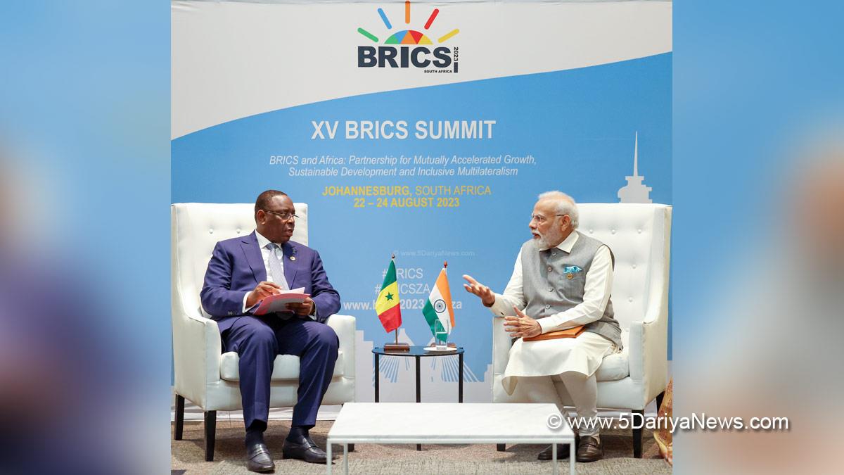 Narendra Modi, Modi, BJP, Bharatiya Janata Party, Prime Minister of India, Prime Minister, Narendra Damodardas Modi, Macky Sall, Johannesburg, South Africa