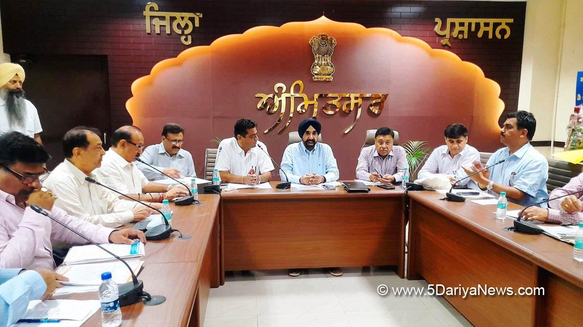 DC Amritsar, Amritsar, Amit Talwar, Deputy Commissioner Amritsar, Devinderpal Singh Kharbanda, Punit Goyal