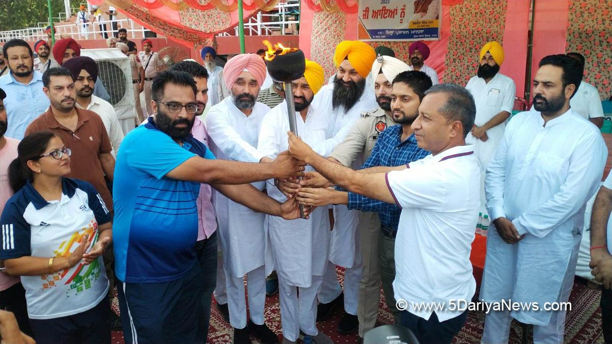 Dr. Vijay Singla, AAP, Aam Aadmi Party, Aam Aadmi Party Punjab, AAP Punjab, Government of Punjab, Punjab Government, Gurpreet Singh Banawali,DC Mansa, Deputy Commissioner Mansa, Paramveer Singh
