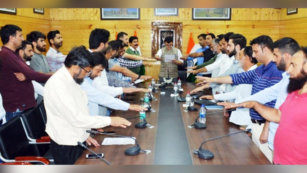 Minga Sherpa, DIPR JK, Director Information Kashmir, Kashmir, Jammu And Kashmir, Jammu & Kashmir, Srinagar, Director Information J&K, Bhrashtachar Mukt J&K celebrations, Bhrashtachar Mukt J&K, Brashtachar Mukt J&K Week