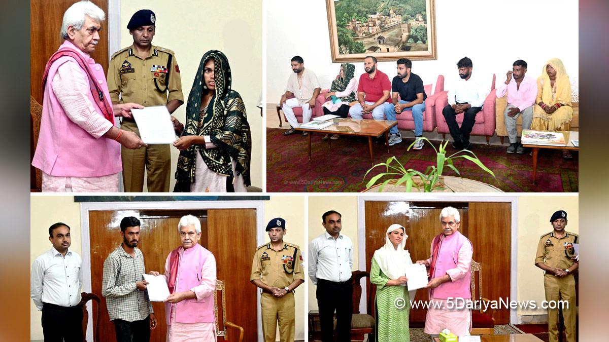 Manoj Sinha, Lieutenant Governor J&K, Raj Bhavan, Jammu, Srinagar, Kashmir, Jammu And Kashmir, Jammu & Kashmir, Teachers day, Teachers’ Day