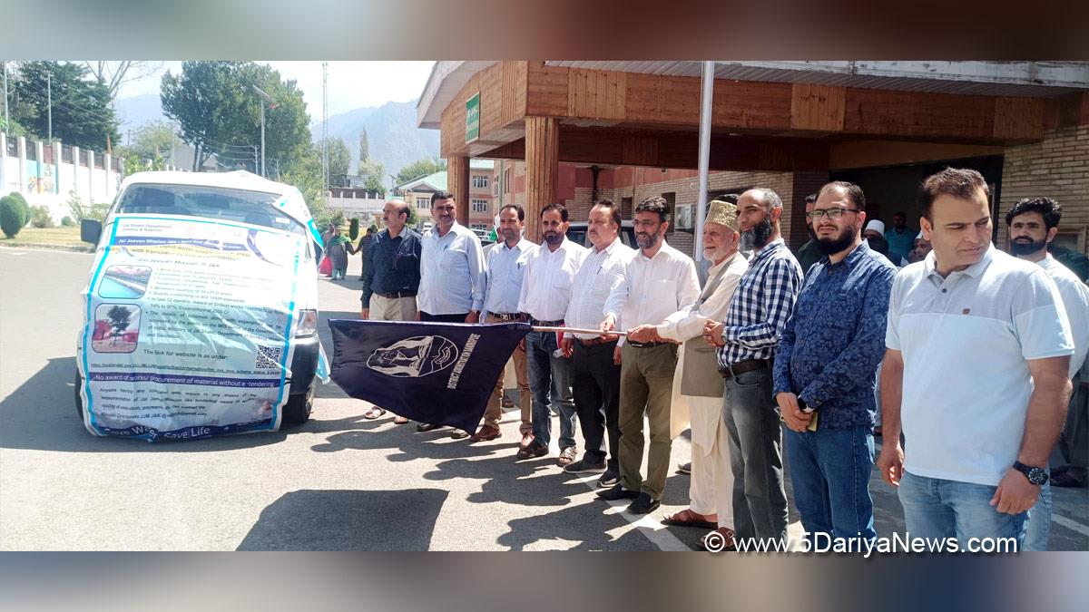Bandipora, Ab Gani Bhat, Kashmir, Jammu And Kashmir, Jammu & Kashmir, District Administration Bandipora, JJM Prachar Rath, Umar Shafi Pandit, Bhrashtachar Mukt J&K celebrations, Bhrashtachar Mukt J&K, Brashtachar Mukt J&K Week