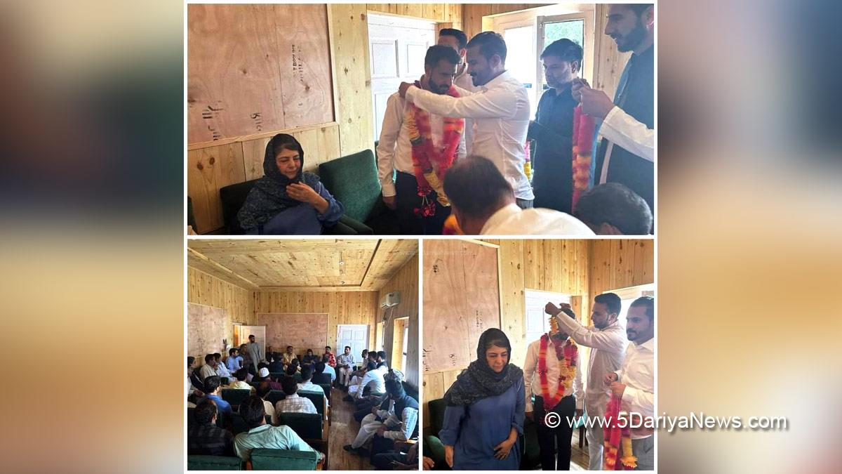 Mehbooba Mufti, Peoples Democratic Party, PDP, Srinagar, Kashmir, Jammu And Kashmir, Jammu & Kashmir, Majid Khan, Ghulam Hassan Khan