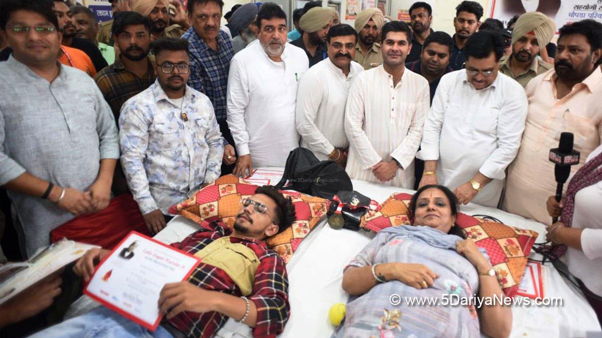 Blood Donation, Blood Donation Camp, Blood Camp, Punjab Kesari Group, Punjab Kesari, Punjab Kesari Web TV, Abhijay Chopra