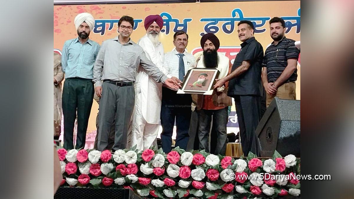 Gurdit Singh Sekhon, Faridkot, AAP, Aam Aadmi Party, Aam Aadmi Party Punjab, AAP Punjab, DC Faridkot, Vinit Kumar, Deputy Commissioner Faridkot, Faridkot 