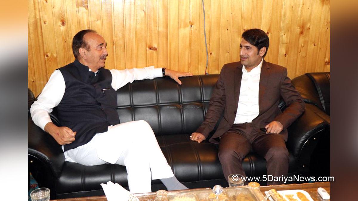 Ghulam Nabi Azad, Democratic Progressive Azad Party, Srinagar, Kashmir, Jammu And Kashmir, Jammu & Kashmir, Deputy Commissioner Srinagar, Mohammad Aijaz Asad