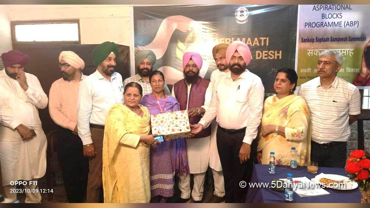 DC Moga, Kulwant Singh, Deputy Commissioner Moga, Moga, Manjit Singh Bilaspur, Nihal Singh Wala, Moga, AAP, Aam Aadmi Party, Aam Aadmi Party Punjab, AAP Punjab, Suposhit Parivar, Poshan Melas, Santulit Aahar, Mera Paushtik Bageecha, Sampoorna Swastha, Sankalp Saptah