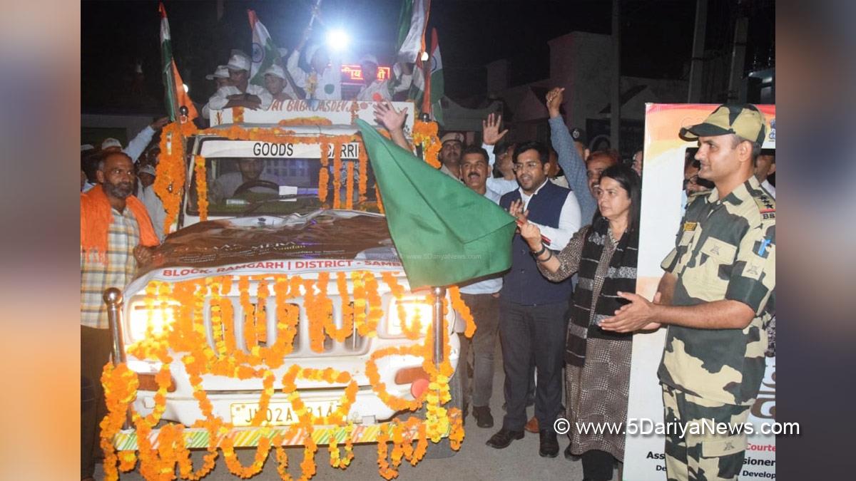 Meenakshi Lekhi, BJP, Bharatiya Janata Party, Samba, Deputy Commissioner Samba, Abhishek Sharma, Kashmir, Jammu And Kashmir, Jammu & Kashmir, District Administration Samba, Meri Maati Mera Desh Yatra