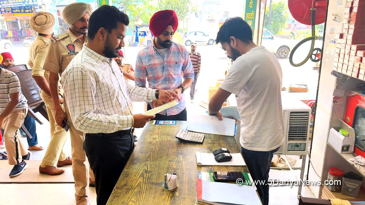 Sale of illegal firecrackers not to be allowed, Says SDM Ravinder Singh 