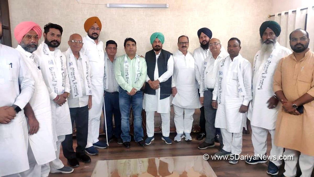 Principal Budh Ram, AAP, Aam Aadmi Party, AAP Punjab, Aam Aadmi Party Punjab, Upkar Singh Jakhar, Fazilka, Arun Narang  