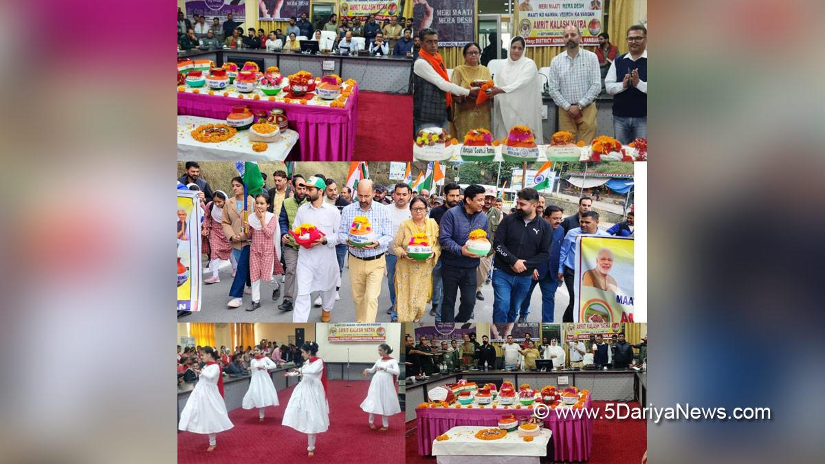 Ramban, Deputy Commissioner Ramban, Mussarat Islam, Mussarat ul-Islam, Kashmir, Jammu And Kashmir, Jammu & Kashmir, District Administration Ramban, Amrit Kalash Yatra, Meri Maati Mera Desh, Amrit Kalash, Amrit Kalashs