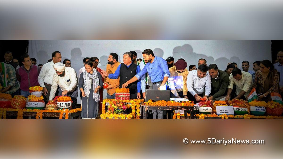 Jammu, Sachin Kumar Vaishay, Sachin Kumar Vaishya, Deputy Commissioner Jammu, Kashmir, Jammu And Kashmir, Jammu & Kashmir, District Administration Jammu, Amrit Kalash Yatra, Meri Maati Mera Desh, Amrit Kalash, Amrit Kalashs