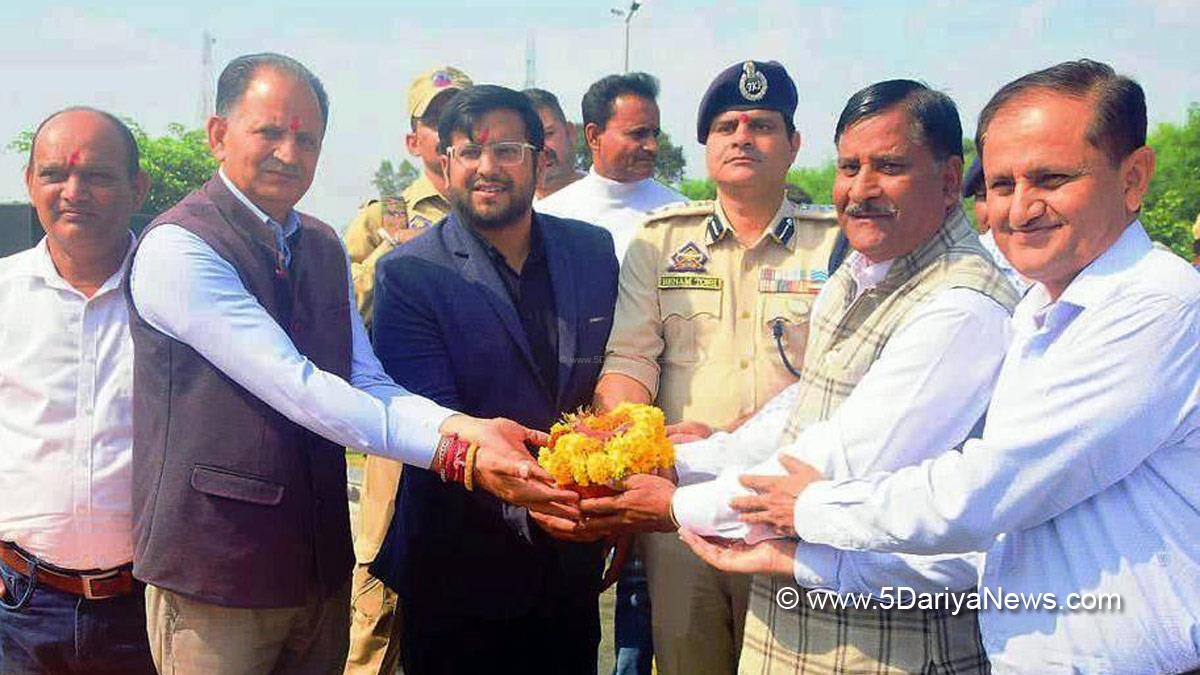 Samba, Deputy Commissioner Samba, Abhishek Sharma, Kashmir, Jammu And Kashmir, Jammu & Kashmir, District Administration Samba, Amrit Kalash Yatra, Meri Maati Mera Desh, Amrit Kalash, Amrit Kalashs