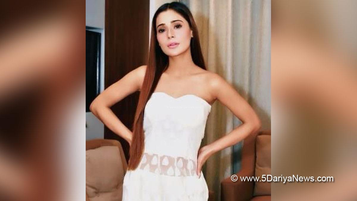 TV, Bigg Boss Season 17, Bigg Boss 17, Bigg Boss, Bigg Boss 17 Contestant List, Bigg Boss 17 Updates, BB 17, BB17, BB 17 Updates, BB 17 News, BB 17 News Today, Bigg Boss 17 News, Bigg Boss 17 News Today, Sara Khan