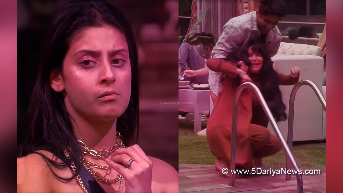 TV, Bigg Boss Season 17, Bigg Boss 17, Bigg Boss, Bigg Boss 17 Contestant List, Bigg Boss 17 Updates, BB 17, BB17, BB 17 Updates, BB 17 News, BB 17 News Today, Bigg Boss 17 News, Bigg Boss 17 News Today, Isha Malviya, Abhishek Kumar, Khanzaadi, Abhishek Isha Controversy, Abhishek Isha Controversy BB 17, Abhishek Isha Controversy Bigg Bosss