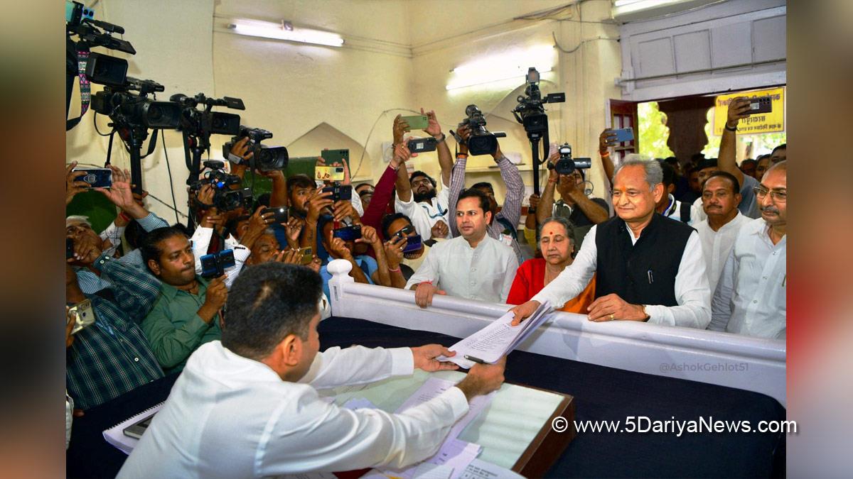 Ashok Gehlot, Jaipur, Rajasthan, Rajasthan Congress, Indian National Congress, Congress, All India Congress Committee, Ashok Gehlot Nomination, Ashok Gehlot Nomination Controversy