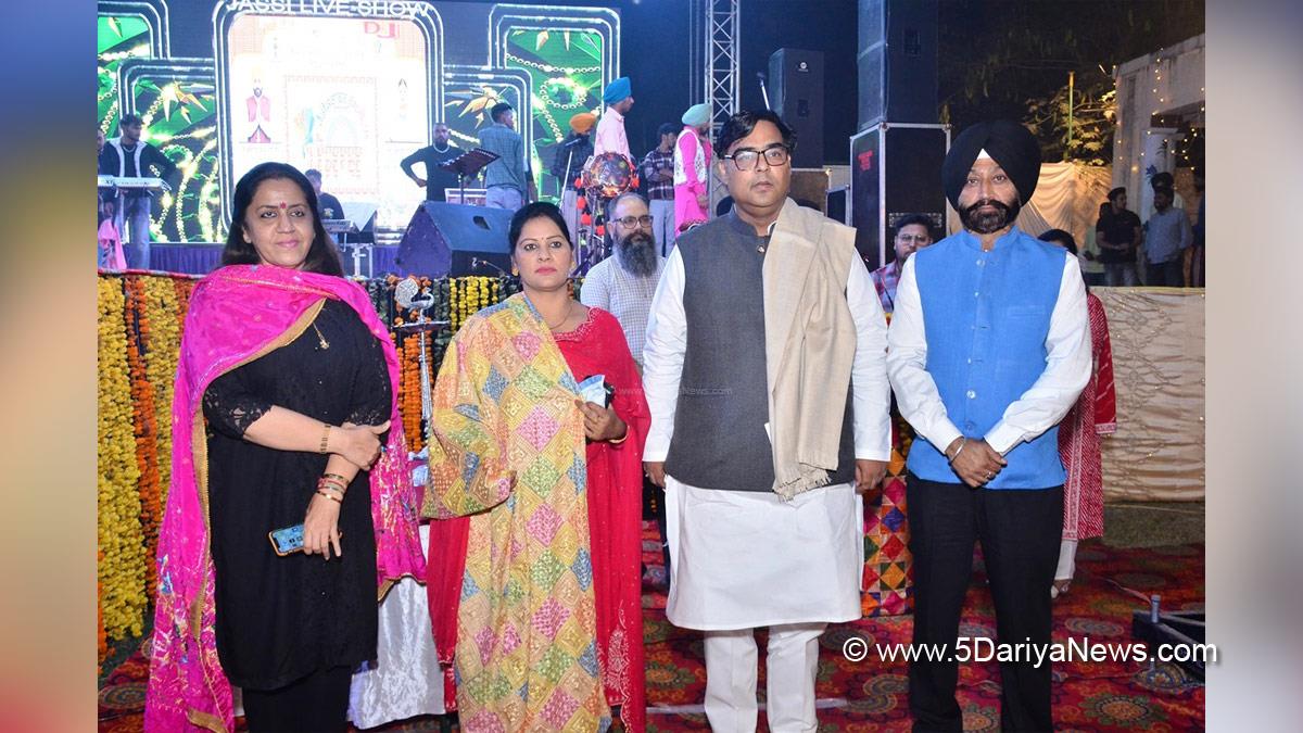 DC Fazilka, Senu Duggal, Fazilka, Deputy Commissioner Fazilka, Amandeep Singh Goldy Musafir, Amandeep Singh Goldy, Balluana Fazilka, Abohar, AAP, Aam Aadmi Party, Aam Aadmi Party Punjab, AAP Punjab