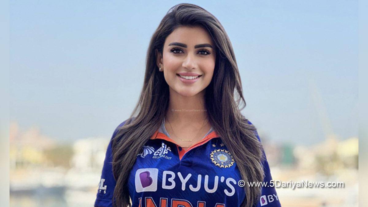 Sports News, Cricket, CWC, CWC 2023, ICC Cricket World Cup 2023, ICC Men Cricket World Cup, ICC Men Cricket World Cup 2023, Men Cricket World Cup 2023, Men Cricket World Cup, World Cup Points Table, Cricket World Cup Points Table, Wazhma Ayoubi, Fan Girl Wazhma Ayoubi, Wazhma Ayoubi Instagram, Wazhma Ayoubi Twiiter, Wazhma Ayoubi Virat Kohli, Who Is Wazhma Ayoubi