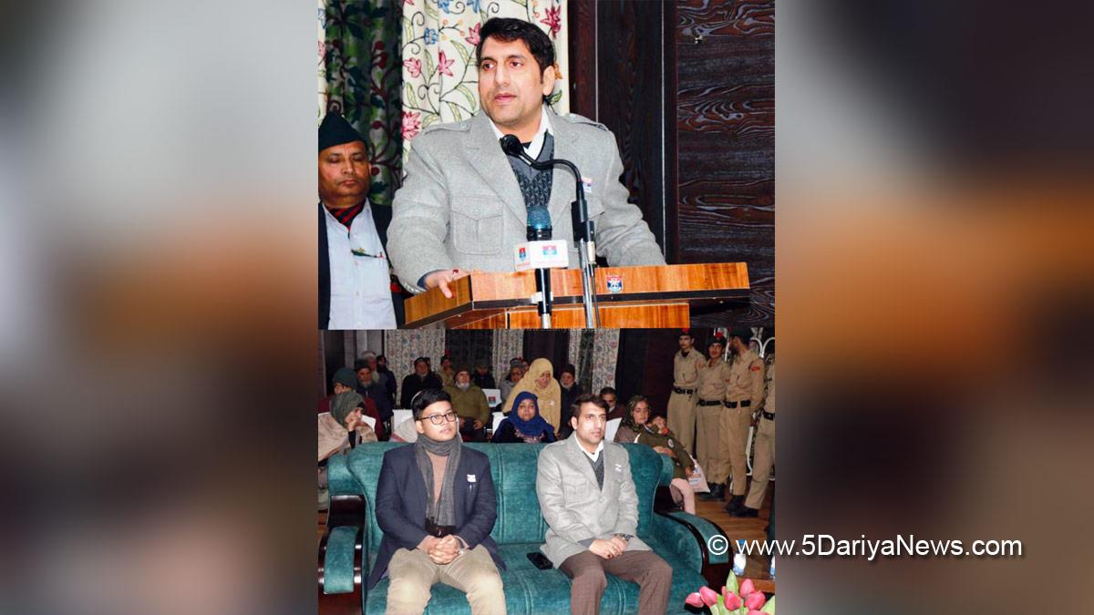 Srinagar, Deputy Commissioner Srinagar, Mohammad Aijaz Asad, Kashmir, Jammu And Kashmir, Jammu & Kashmir, District Administration Srinagar, Zilla Sainik Welfare Board Srinagar, Armed Forces Flag day