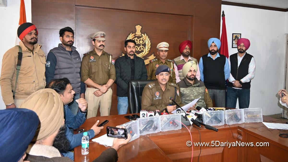 Crime News Punjab, Punjab Police, Police, Crime News, S.A.S. Nagar Police, Mohali Police, Dr. Sandeep Garg, SSP Mohali