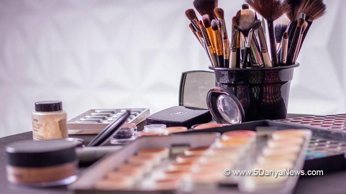 Health, Study, San Francisco, Research, Researchers, World News, Chemicals In Shampoo Effetcs, Chemicals In Makeup Effetcs, Chemicals In Cosmetics, Chemicals In Cosmetics Effects, Chemicals Effetcs On Pregnancy, Pregnancy Harms By Chemicals