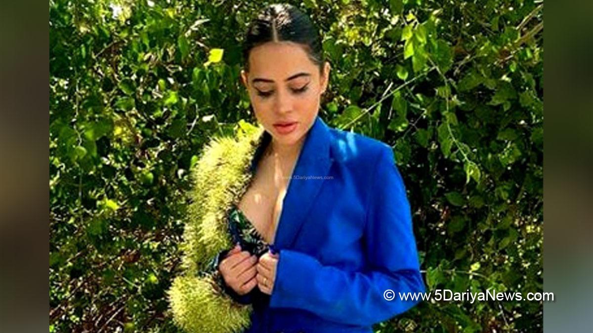 Bollywood, Uorfi Javed Instagram, Uorfi Javed News, Uorfi Javed Insta, Uorfi Javed Images, Uorfi Javed Dresses