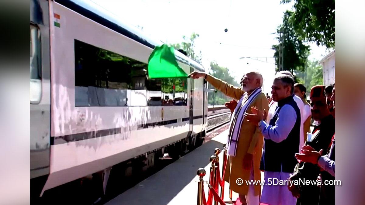 Narendra Modi, Prime Minister Narendra Modi, Narendra Modi Vande Bharat Express, Narendra Modi Varanasi