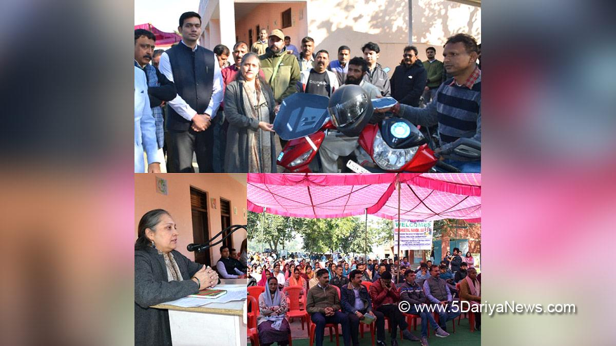 Sheetal Nanda, Kashmir, Jammu And Kashmir, Jammu & Kashmir, Viksit Bharat Sankalp Yatra, VBSY, Information Education and Communication, Meri Kahani Meri Zubani