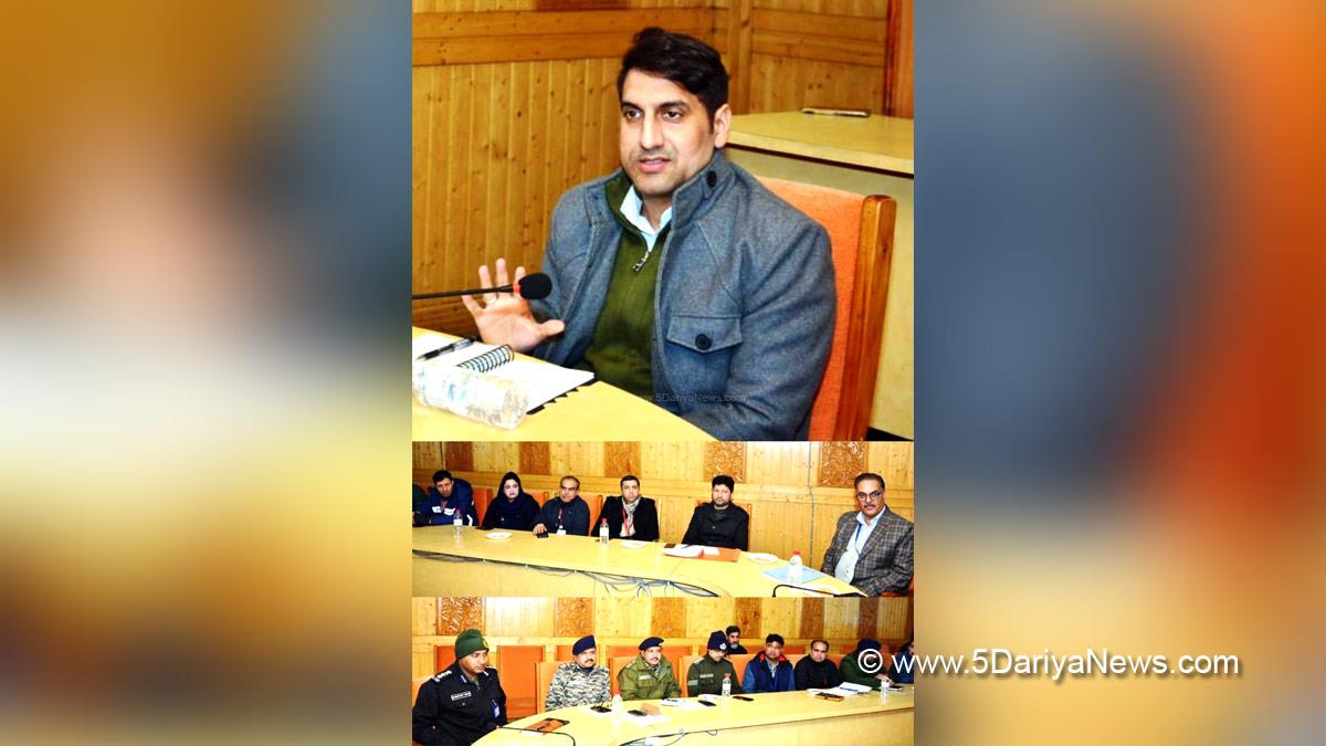 Mohammad Aijaz Asad, Kashmir, Jammu And Kashmir, Jammu & Kashmir, Srinagar Airport 