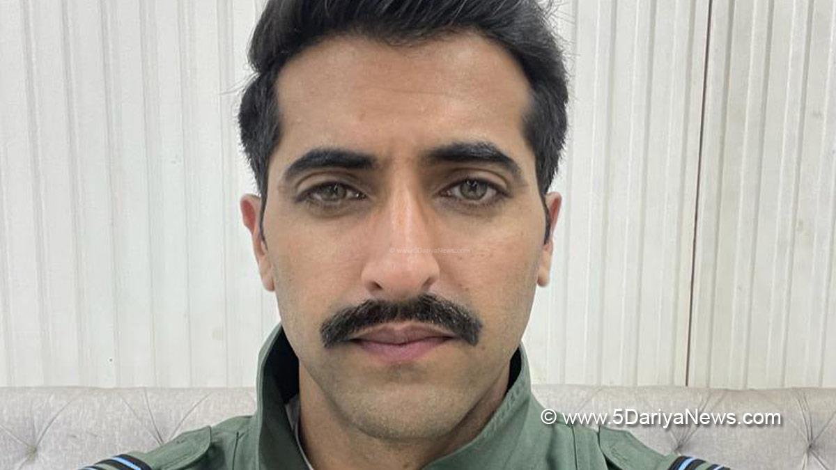 Bollywood, Akshay Oberoi Fighter, Fighter, Fighter 2024, Fighter Movie 2024, Fighter Akshay Oberoi, Fighter Cast, Fighter Movie Cast, Fighter Release Date, Fighter Movie Release Date