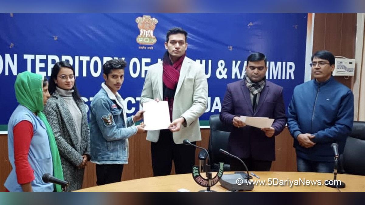 Kathua, DDC Kathua, District Development Commissioner Kathua, Rakesh Minhas, Kashmir, Jammu And Kashmir, Jammu & Kashmir, District Administration Kathua