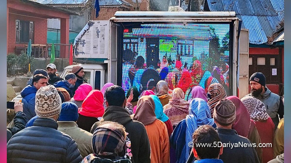 Anantnag, Viksit Bharat Sankalp Yatra, VBSY, Information Education and Communication, Meri Kahani Meri Zubani, Kashmir, Jammu And Kashmir, Jammu & Kashmir, District Administration Anantnag