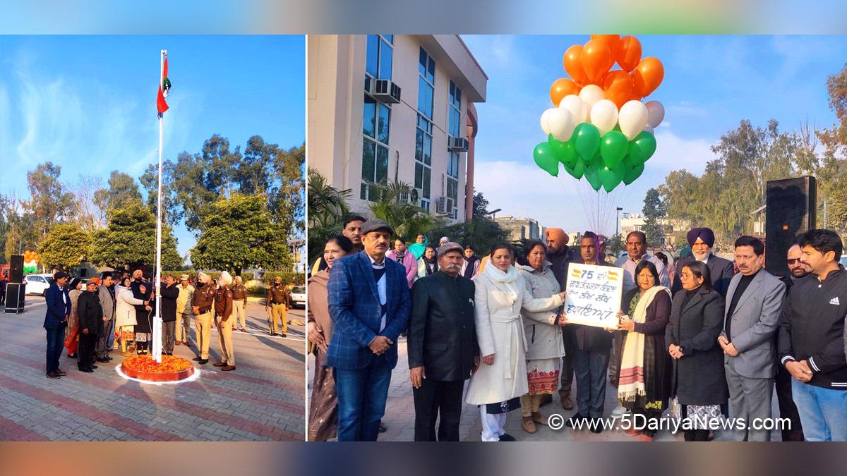 Surinder Kumar, Mayor Hoshiarpur, Municipal Corporation Office Hoshiarpur, Hoshiarpur, 75th Republic Day, Republic Day 2024, Republic Day of India, Indian Republic Day, 26 January 2024