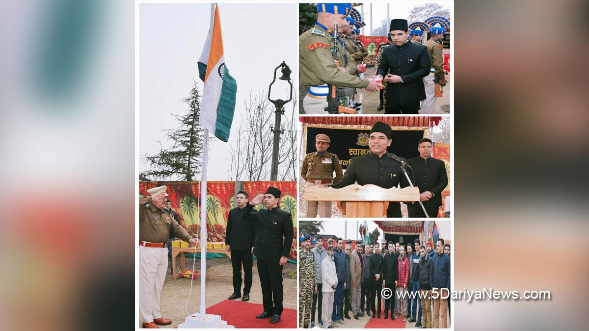 Srinagar, DDC Kashmir, Vijay Kumar Bidhuri, Divisional Commissioner Kashmir, Jammu, Kashmir, Jammu And Kashmir, Jammu & Kashmir, District Administration Srinagar, 75th Republic Day, Republic Day 2024, Republic Day of India, Indian Republic Day, 26 January 2024, Republic Day Celebrations 