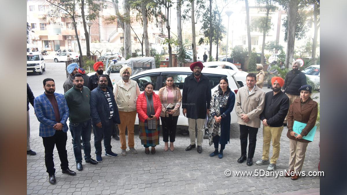 Kuldeep Singh Dhaliwal, AAP, Aam Aadmi Party, Aam Aadmi Party Punjab, AAP Punjab, Government of Punjab, Punjab Government, DC Hoshiarpur, Deputy Commissioner Hoshiarpur, Komal Mittal, Hoshiarpur