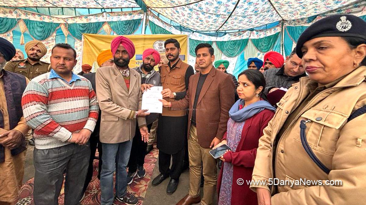 Shery Kalsi, Amansher Singh Shery Kalsi, Shery Kalsi, Batala, AAP, Aam Aadmi Party, Aam Aadmi Party Punjab, AAP Punjab, DC Gurdaspur, Himanshu Aggarwal, Gurdaspur, Deputy Commissioner Gurdaspur, Aap Di Sarkar Aap De Dwaar, Aap Di Sarkar Aap De Dwar, Aap Di Sarkar Aap De Dwaar Scheme, Aap Di Sarkar Aap De Dwaar Scheme In Punjab, Government of Punjab, Punjab Government