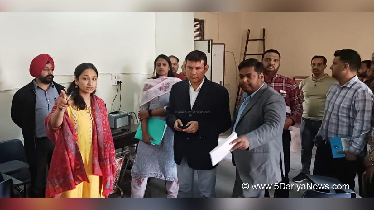 Komal Mittal, DC Hoshiarpur, Deputy Commissioner Hoshiarpur, Hoshiarpur, Election Commision Punjab, ECI, Chief Electoral Officer Punjab, Lok Sabha Elections 2024, General Elections 2024, CEO Punjab, Chunav Ka Parv, Desh Ka Garv