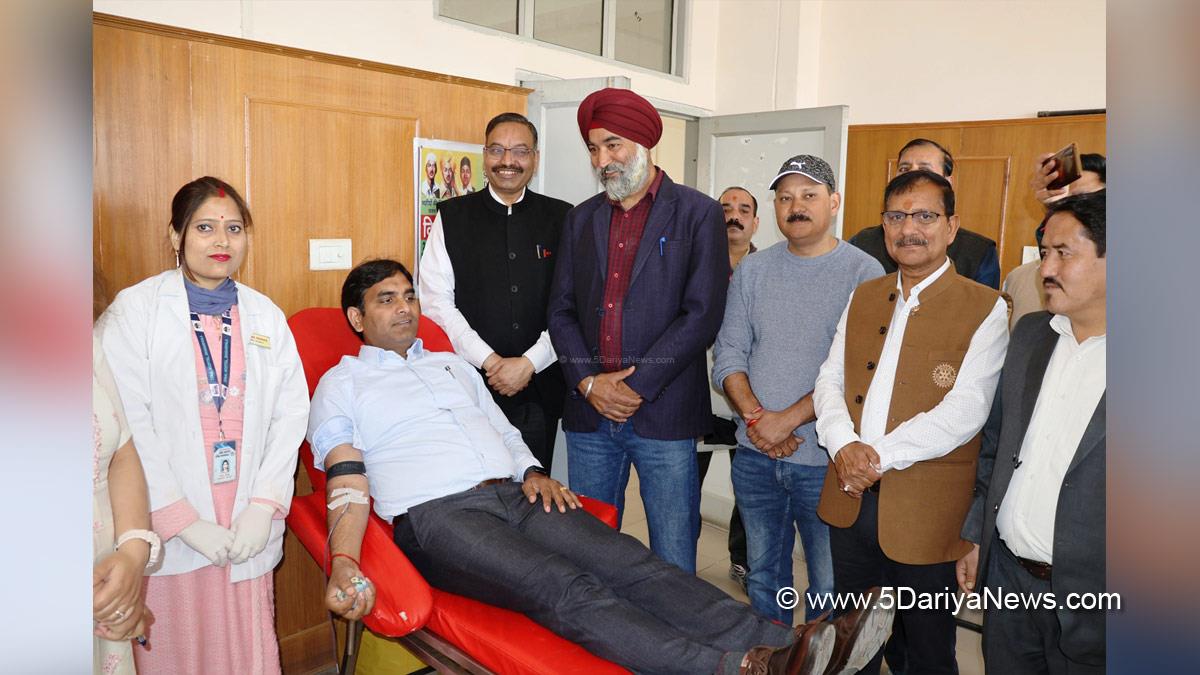 Dr. Hemraj Bairwa, Deputy Commissioner Kangra, Himachal Pradesh, Blood Camp, Blood Donation Camp