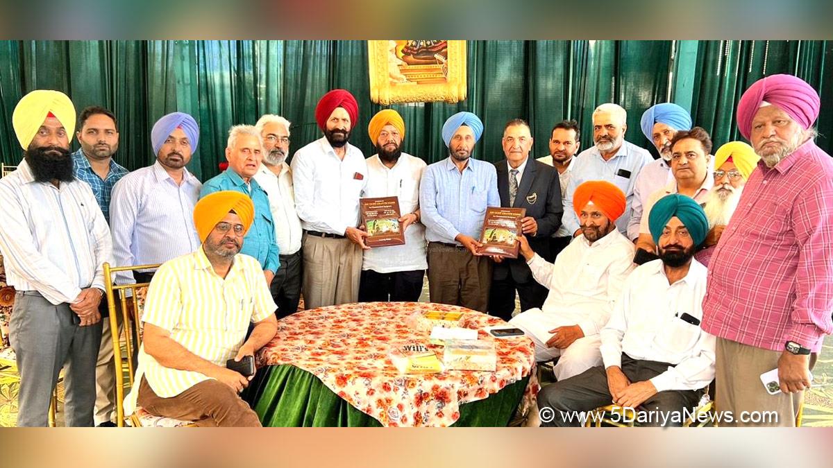  Krishan Kumar Bawa, Book, Punjab Pradesh Congress Committee, Congress, Punjab Congress, Gurbhajan Singh Gill