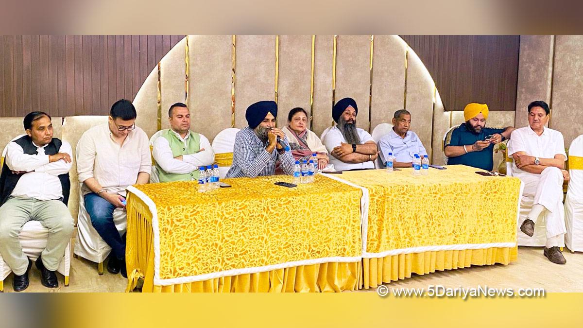 Dr. S.S Ahluwalia, Dr. Sunny Singh Ahluwalia, Sunny Singh Ahluwalia, AAP, Aam Aadmi Party, Aam Aadmi Party Punjab, AAP Punjab