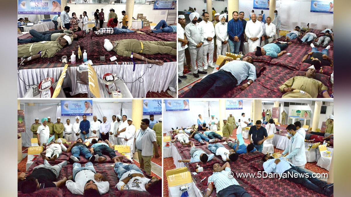 Nirankari, Satguru Mata Sudiksha ji Maharaj, Sant Nirankari charitable Foundation, Sant Nirankari Mission, Blood Camp, Blood Donation Camp