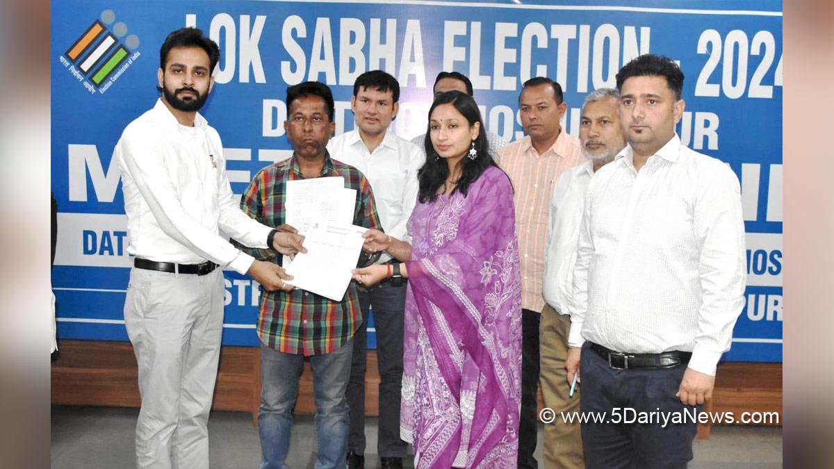 Komal Mittal, DC Hoshiarpur, Deputy Commissioner Hoshiarpur, Hoshiarpur, ECI, Chief Electoral Officer Punjab, Lok Sabha Elections 2024, General Elections 2024, CEO Punjab, Chunav Ka Parv, Desh Ka Garv