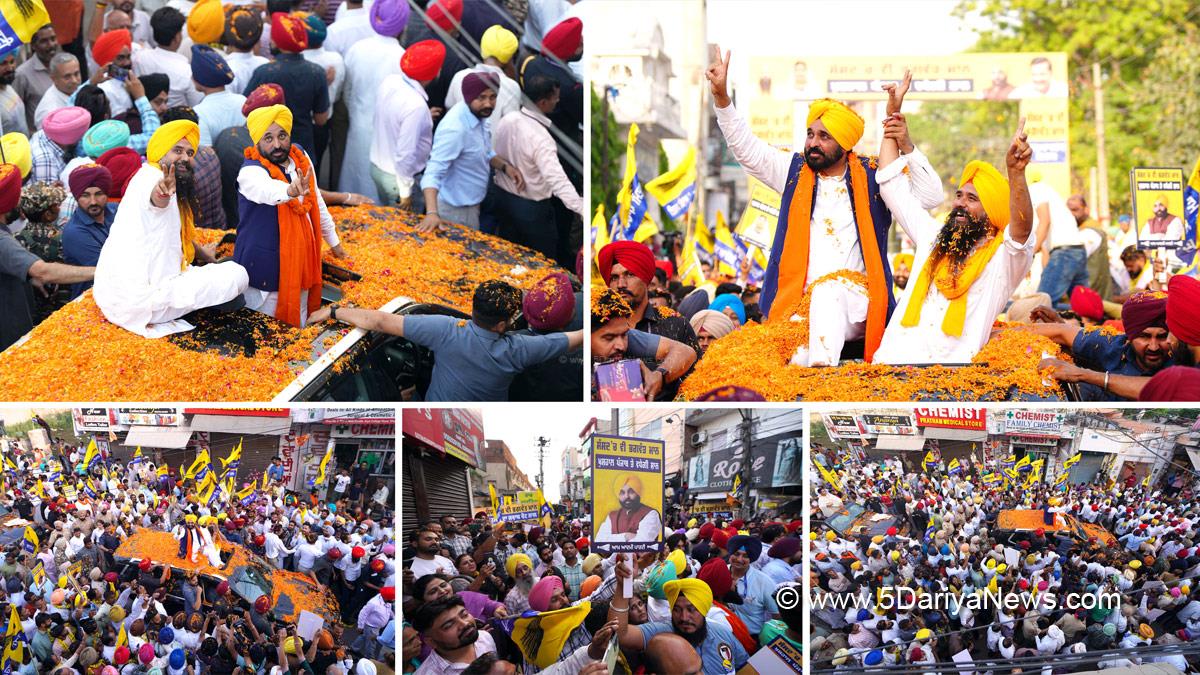 Bhagwant Mann campaigned for Malvinder Kang in Kharar, held a mega road show, addressed the crowd