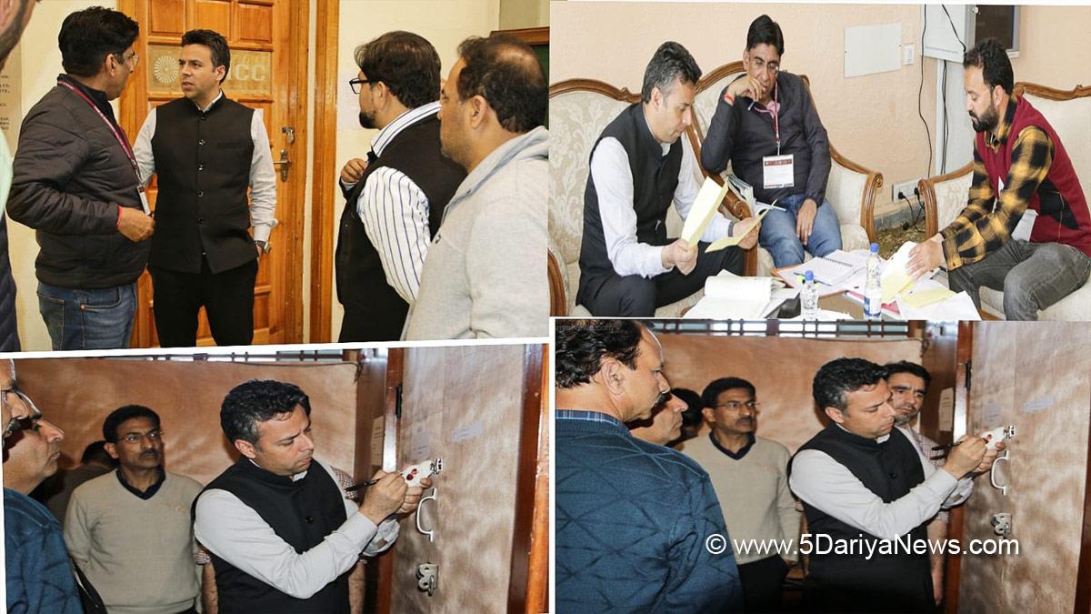 Dr. Bilal Mohi-Ud-Din Bhat, Srinagar, Deputy Commissioner Srinagar, Kashmir, Jammu And Kashmir, Jammu & Kashmir, District Administration Srinagar, Chief Electoral Officer J&K,Lok Sabha Elections 2024,General Elections 2024,CEO J&K,Chunav Ka Parv,Desh Ka Garv,No Voter To Be Left Behind