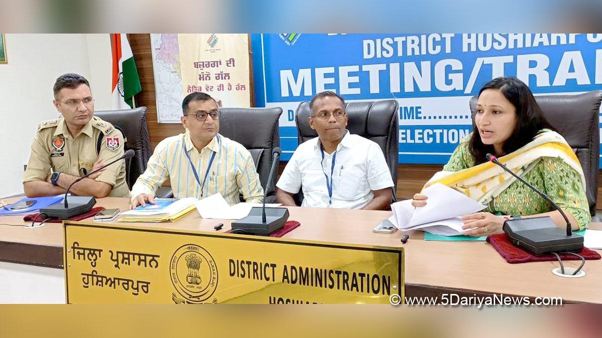 Komal Mittal, DC Hoshiarpur, Deputy Commissioner Hoshiarpur, Hoshiarpur, ECI, Chief Electoral Officer Punjab, Lok Sabha Elections 2024, General Elections 2024, CEO Punjab, Chunav Ka Parv, Desh Ka Garv