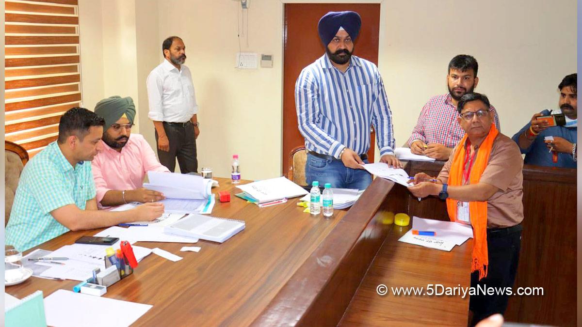 Ghanshyam Thori, DC Amritsar, Amritsar, Deputy Commissioner Amritsar, ECI, Chief Electoral Officer Punjab, Lok Sabha Elections 2024, General Elections 2024, CEO Punjab, Chunav Ka Parv, Desh Ka Garv