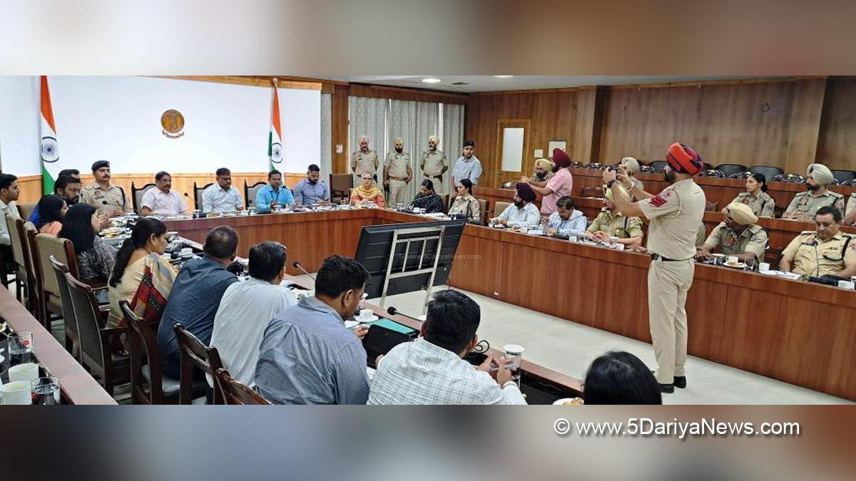 Jitendra Jorwal, DC Sangrur, Deputy Commissioner Sangrur, Sangrur, PoonamDeep Kaur, ECI, Chief Electoral Officer Punjab, Lok Sabha Elections 2024, General Elections 2024, CEO Punjab, Chunav Ka Parv, Desh Ka Garv