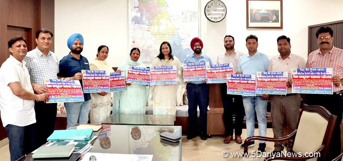 Komal Mittal, DC Hoshiarpur, Deputy Commissioner Hoshiarpur, Hoshiarpur, ECI, Chief Electoral Officer Punjab, Lok Sabha Elections 2024, General Elections 2024, CEO Punjab, Chunav Ka Parv, Desh Ka Garv
